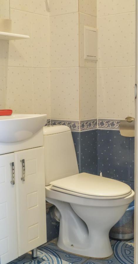 1 Комнатная Квартира По Улице Предславинская, 12 Kiev Ngoại thất bức ảnh